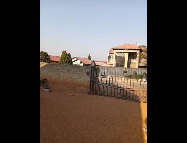 4 BEDROOM HOUSE FOR SALE IN NATURENA